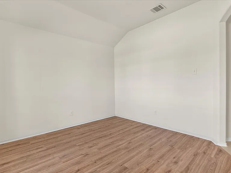 1729 Park Trails Blvd — Photo 23