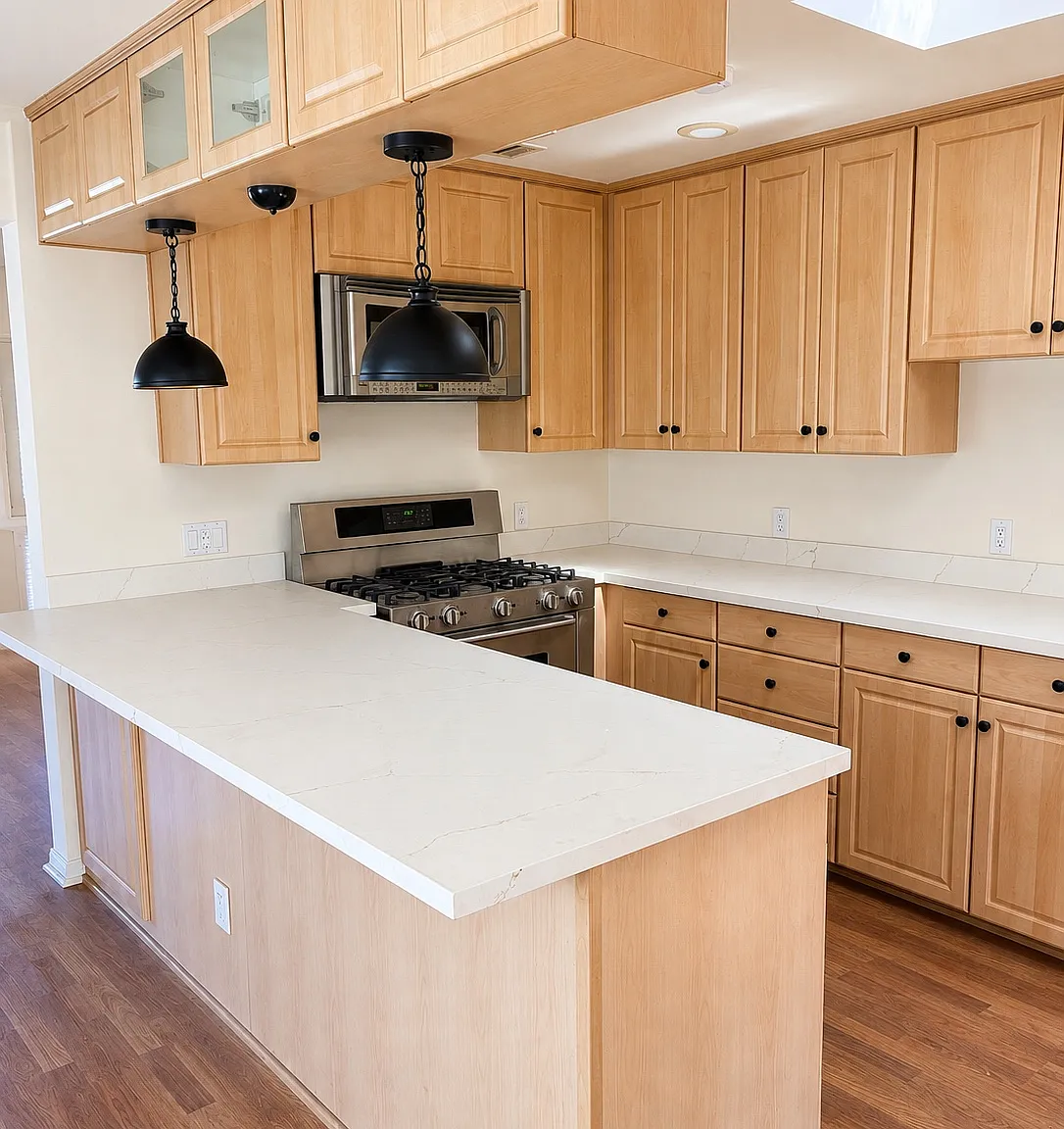 3 bed, 1519 sqft, $4,200 — Photo 2