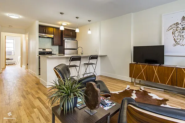 Rented by Dixon Advisory USA Inc. | media 14