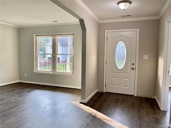3rd image of 5887 Montpelier Dr