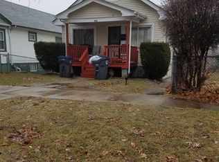 305 Powell Ave, Waukegan, IL 60085