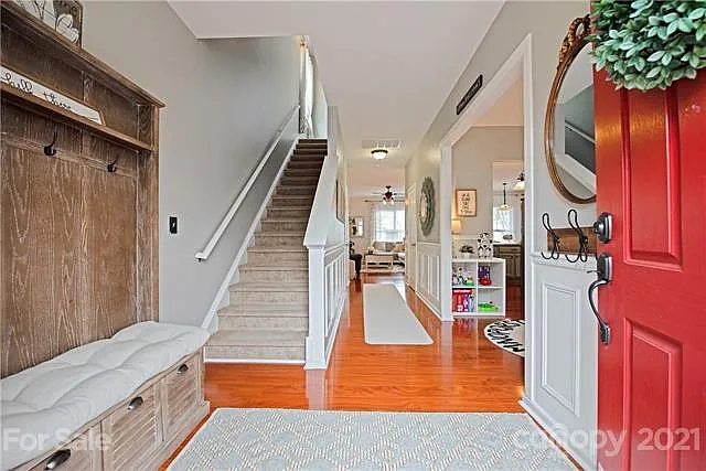 6622 Dunton St — Photo 5