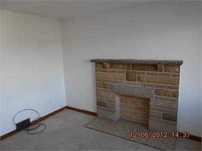 2nd image of 218 Anthony St