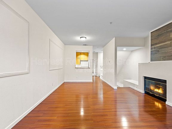 4th image of 616 Atherton Pl