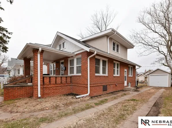2724 Bauman Ave, Omaha, NE 68112