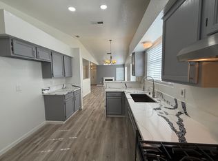 7212 Kallie Kay Ln, Sacramento, CA