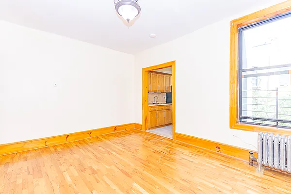 Rented by MySpaceNYC | media 19