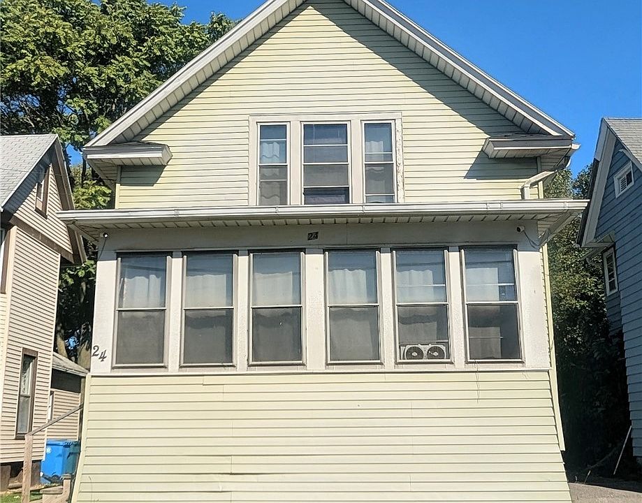 1st image of 24 Lois St