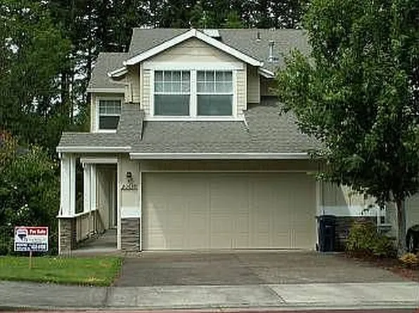 8769 NE Rockspring St, Hillsboro, OR 97006