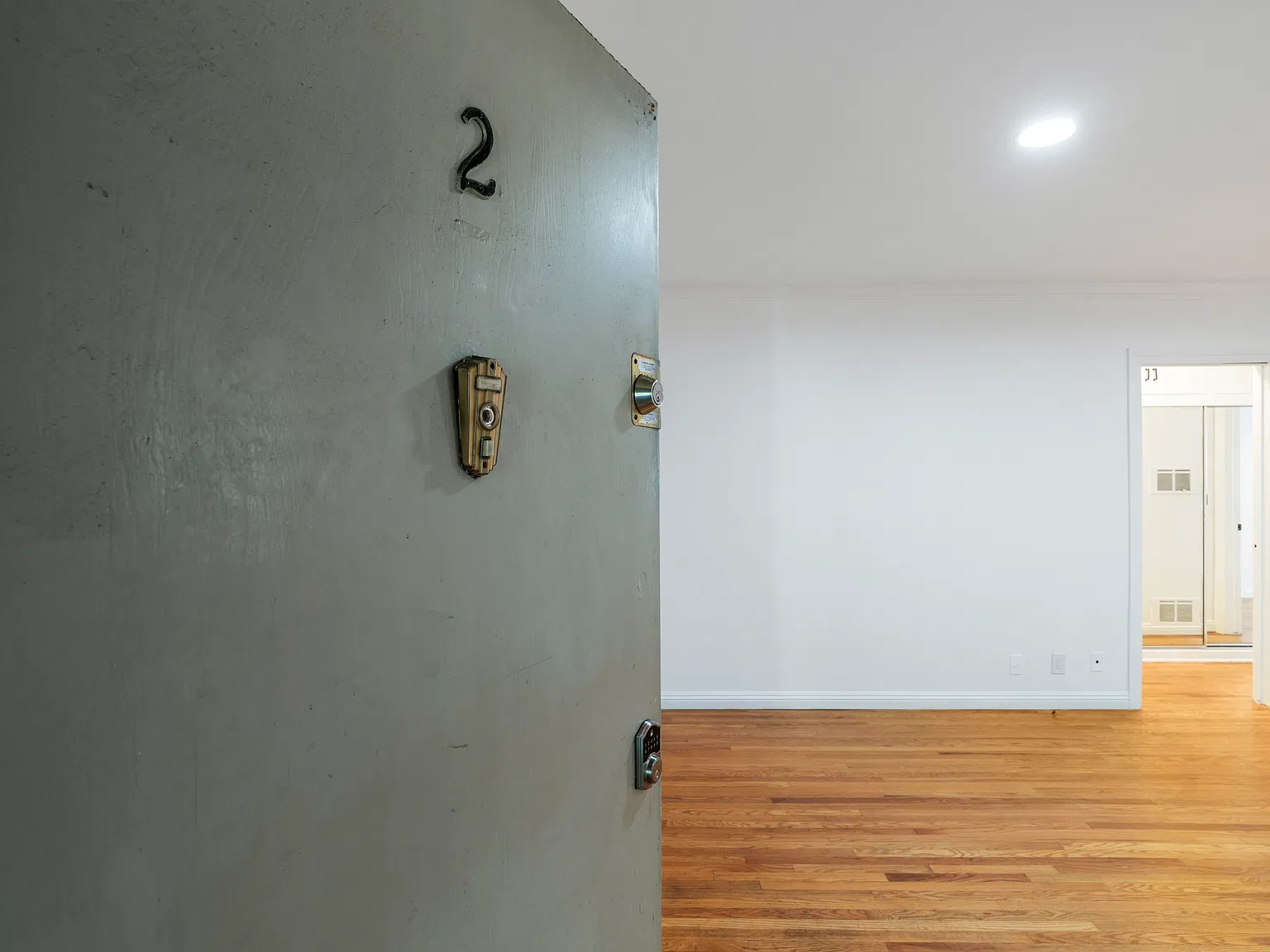 1 bed, 700 sqft, $2,600 — Photo 3