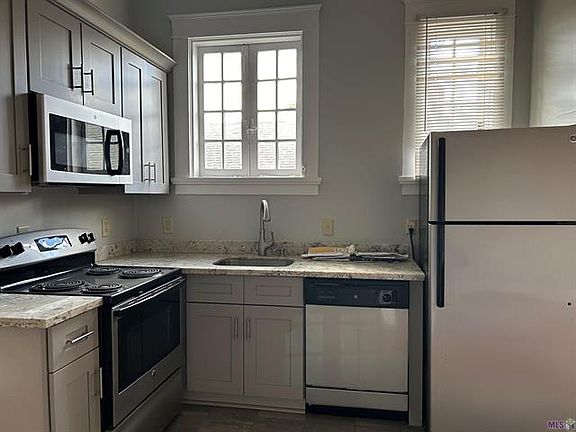 3rd image of 1316 Short St #2B
