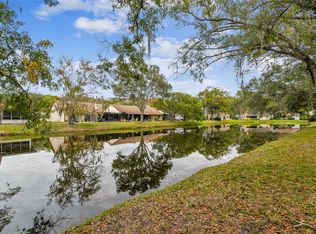 3022 Bolt Dr, Palm Harbor, FL 34685