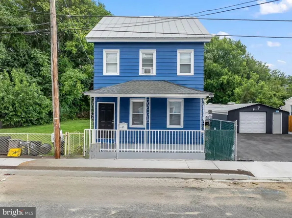 65 Penn St, Penns Grove, NJ 08069