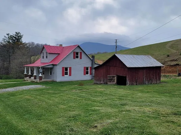 451 Cloverdale Ln, Independence, VA 24348