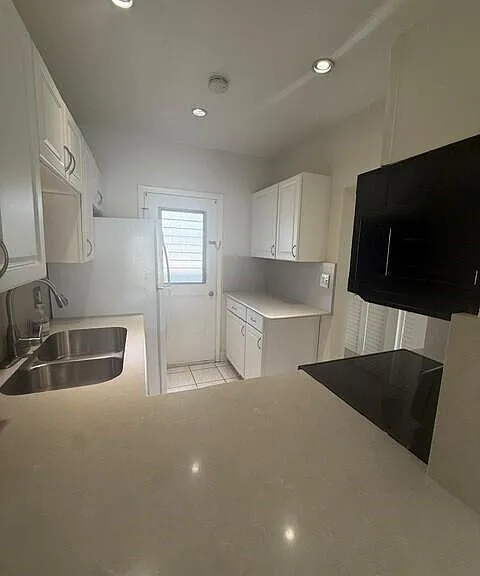5601 NW 2nd Ave #3240 — Photo 7