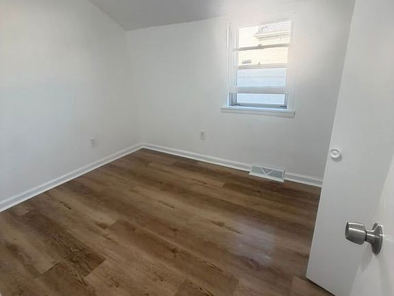2nd image of 73 William St