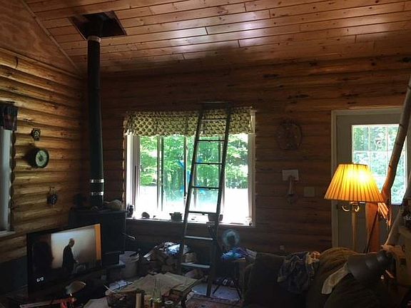4th image of 8901 Sand Lake Rd
