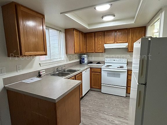 3rd image of 519 E Florida Ave #28
