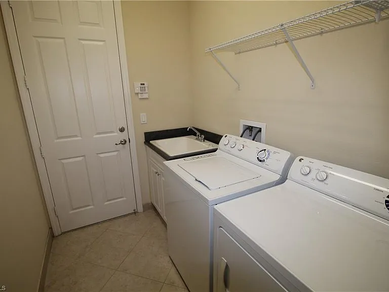 3279 Tahoe Ct — Photo 25