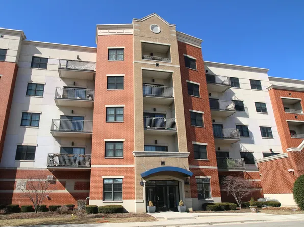 14 S Prospect St APT 410, Roselle, IL 60172