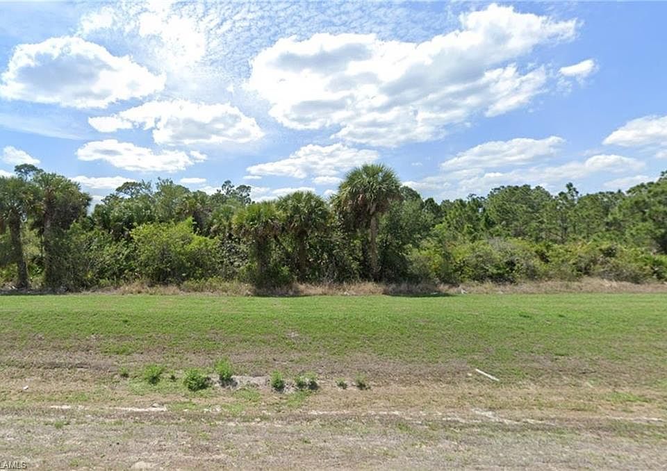 2nd image of 3637 Everglades BLVD N