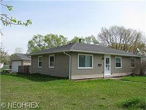 2nd image of 483 Myra Dr
