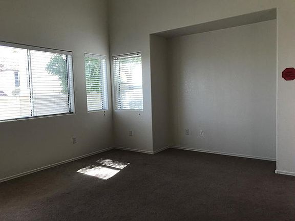 4th image of 3852 Badgerbrook St