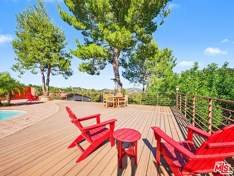 3106 Voltaire Dr — Photo 26