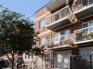 3510 105th St, Flushing, NY 11368