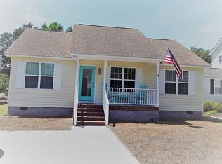 141 NE 12th St, Oak Island, NC 28465