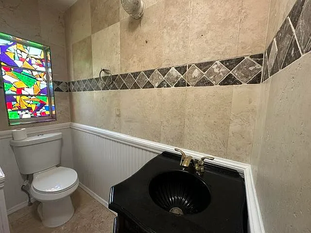 640 Oak St — Photo 12