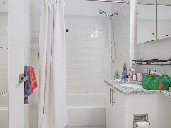 5th image of 199 Bowery APT 2B