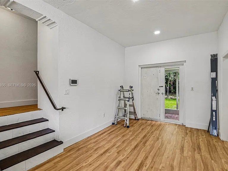 130 NW 85th St — Photo 9