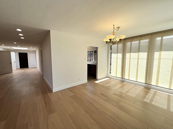 3rd image of 494 23rd Ave