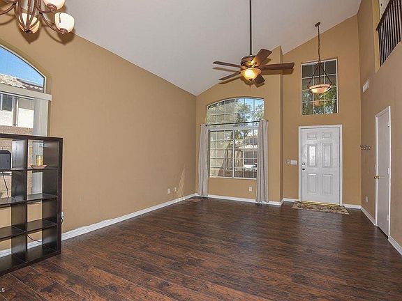 3rd image of 7178 W Via De Luna Dr