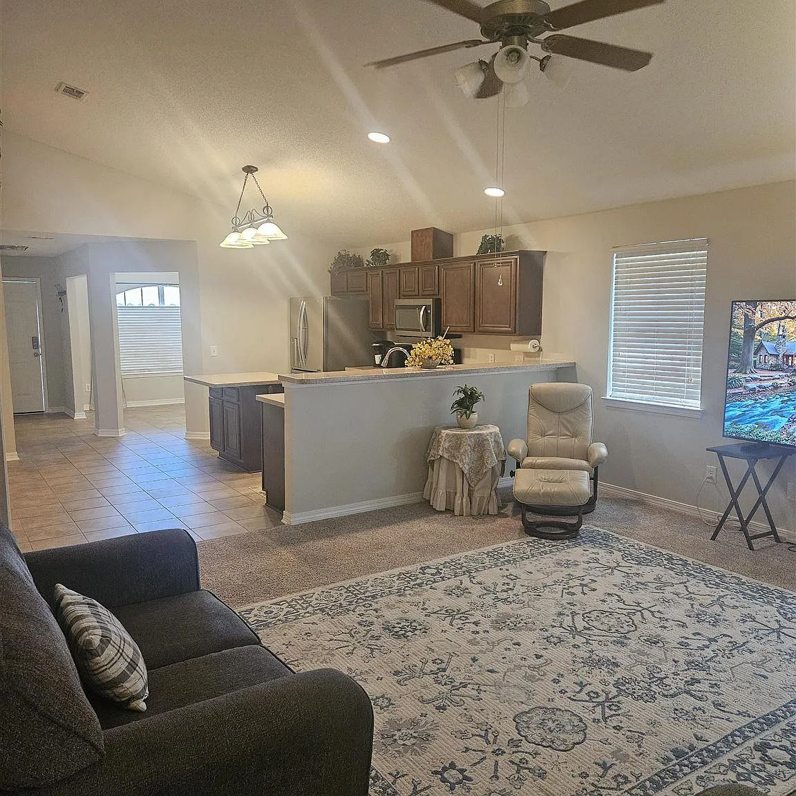 3 bed, 1700 sqft, $2,150 — Photo 4