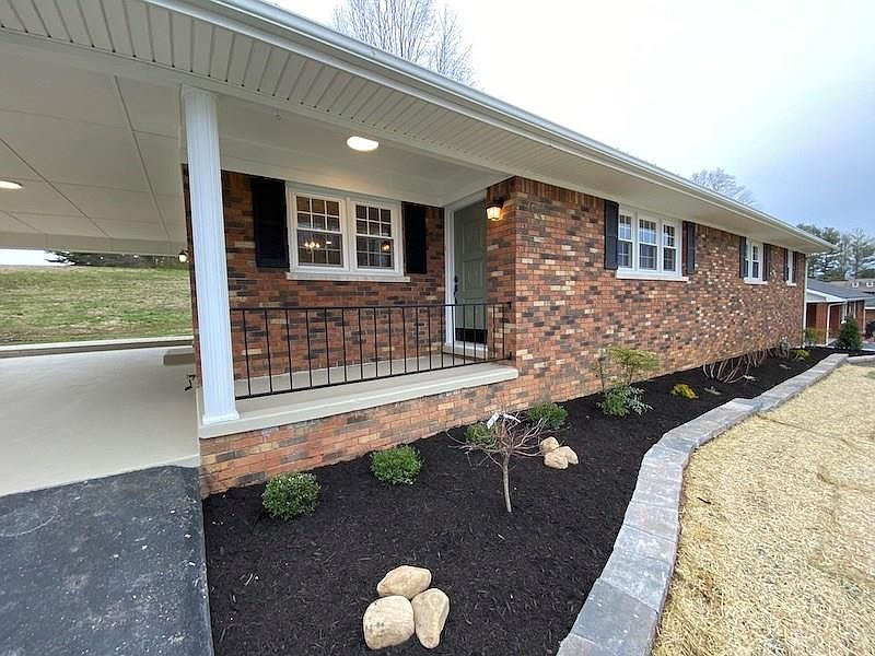 1st image of 703 Glenmary Dr