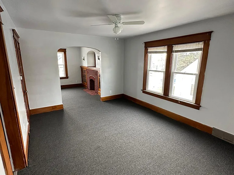 298 Nassau Ave #UPPER — Photo 7