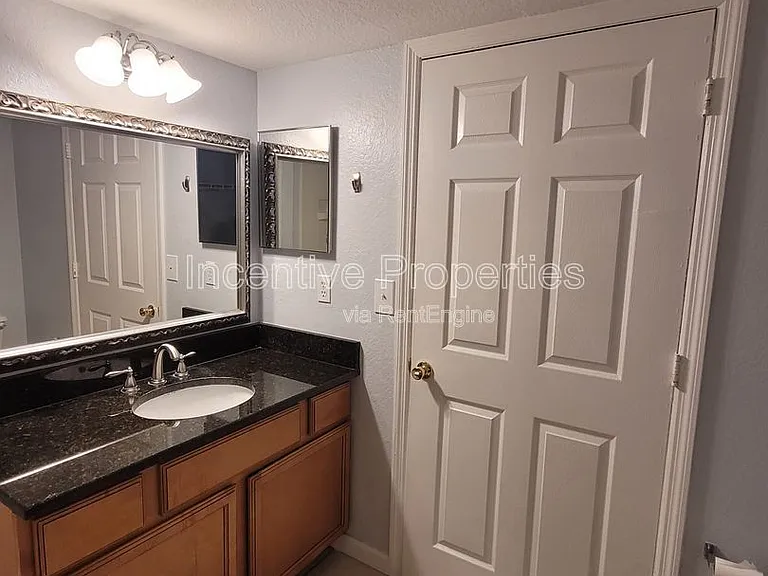 5064 Park Central Dr #1714 — Photo 8