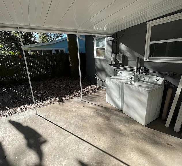Washer and dryer and enormous covered porch
