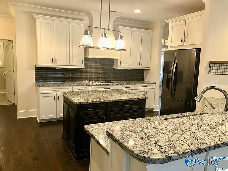 7505 Grayhawk Ct — Photo 3