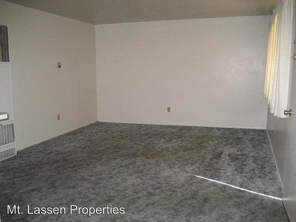 5th image of 930 Paiute Ln