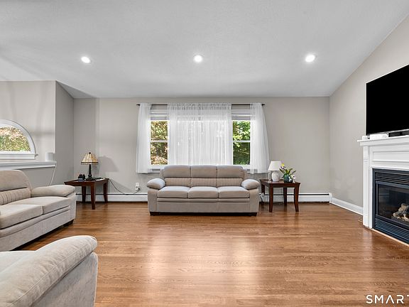 4th image of 7 Williams Drive