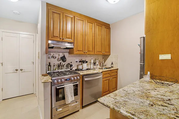 Rented by Corcoran | media 16