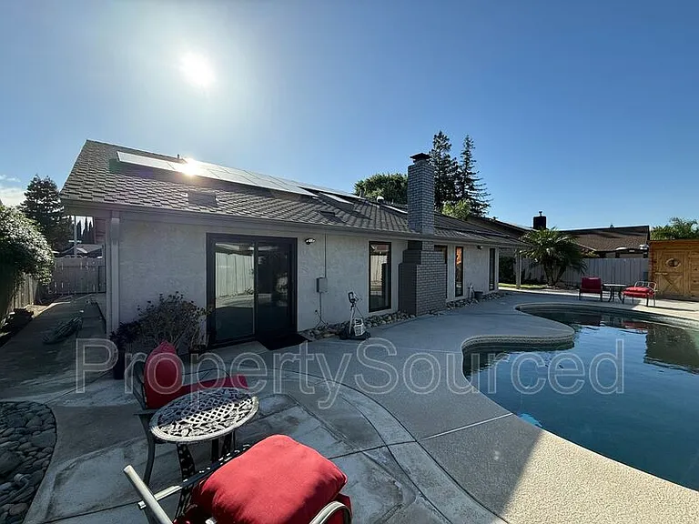 1351 Aksland Dr — Photo 42