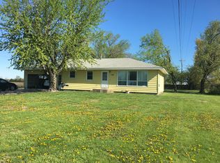 1198 12th Rd, Burlington, KS 66839