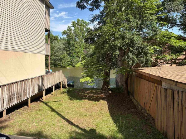 57 Club Cir, Greenville, SC 29611