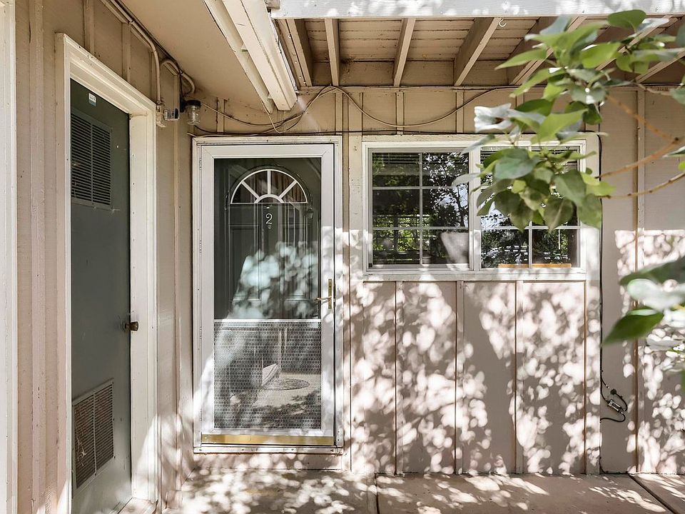 1st image of 1609 Cottonwood Dr #2