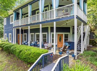 320 Holly Ln, Walhalla, SC 29691