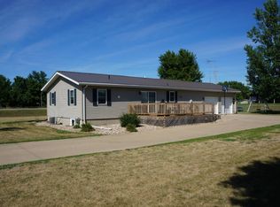 1624 28th Ave, Rock Valley, IA 51247